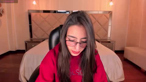 Larisa Smirnov online show from January 10, 4:14 am