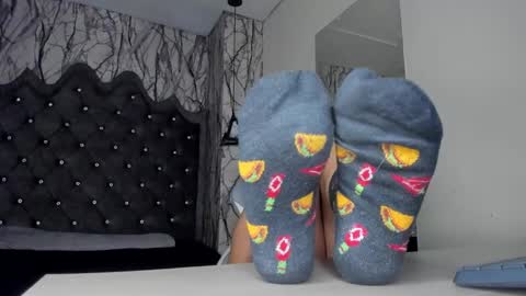  Lari online show from January 9, 6:06 am