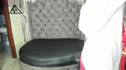  Lari online show from March 9, 2:50 am