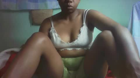 larissa645771 online show from November 12, 2:45 am