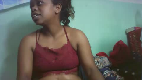 larissa645771 online show from November 19, 7:30 am