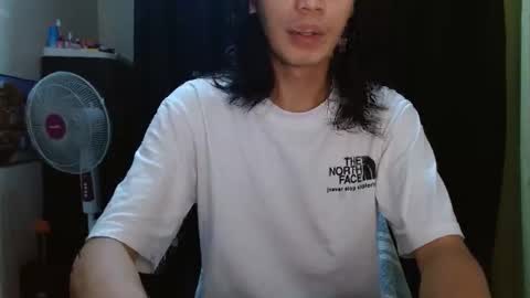 Snapshot of larochefoucauld chatting on May 10, 1:49 pm Francois online show from May 10, 1:49 pm