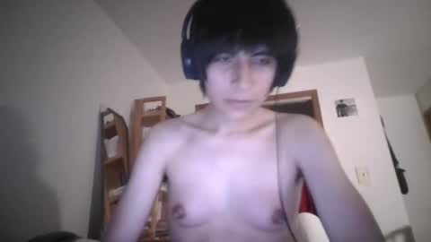 larpmoder online show from February 17, 5:37 am