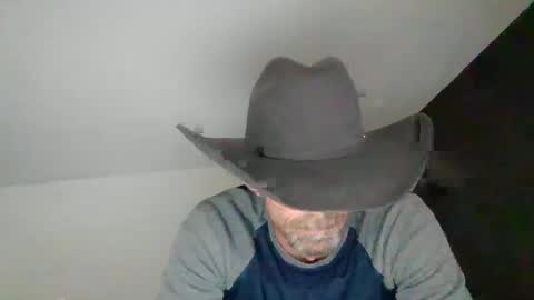 Snapshot of larry77733217 chatting on January 31, 7:51 pm larry77733217 online show from January 31, 7:51 pm