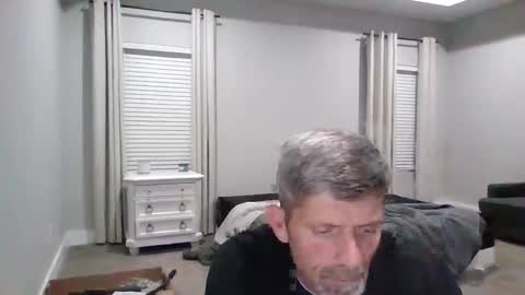 Snapshot of larry77733217 chatting on April 2, 4:21 am larry77733217 online show from April 2, 4:21 am