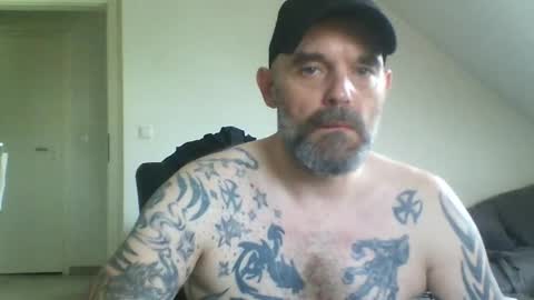 larsvegas1895 online show from May 23, 2:54 pm