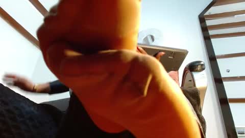 Snapshot of laryssa_swayer chatting on September 30, 1:38 pm Laryssa online show from September 30, 1:38 pm