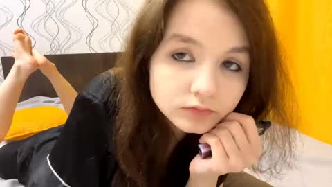 Mila online show from May 31, 6:20 pm