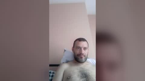 laszloszilagyi925 online show from June 20, 9:23 am