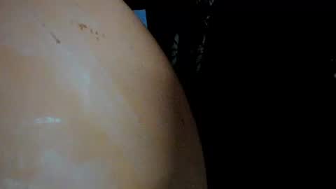 Snapshot of latexchris77 chatting on December 7, 6:15 pm latexchris77 online show from December 7, 6:15 pm