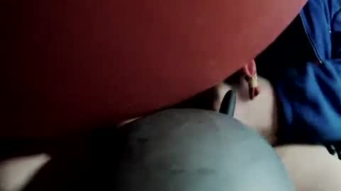 Snapshot of latexchris77 chatting on January 6, 6:36 am latexchris77 online show from January 6, 6:36 am