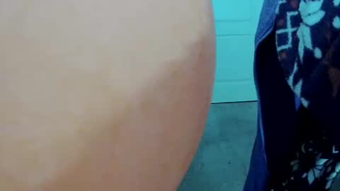 Snapshot of latexchris77 chatting on January 8, 1:20 pm latexchris77 online show from January 8, 1:20 pm