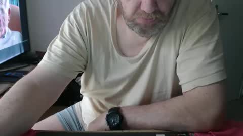 Andreas  Latexlover  online show from April 13, 11:05 am