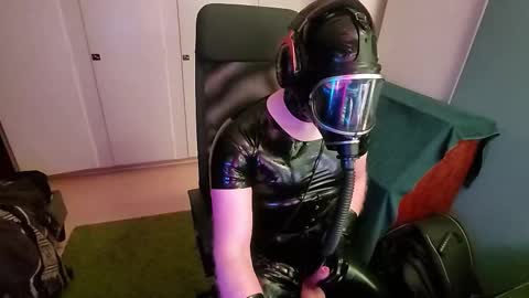 latexviking003 online show from March 8, 1:14 am