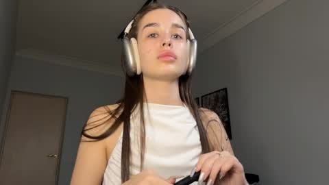 Liza online show from April 2, 5:21 pm