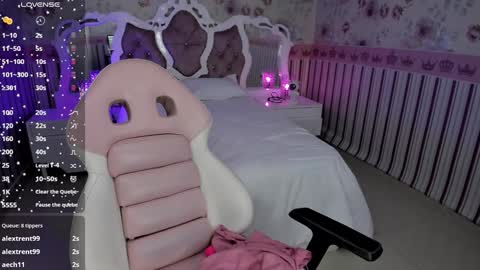 Snapshot of latin_ashley_ chatting on February 4, 9:17 am Valeria online show from February 4, 9:17 am