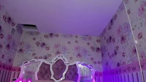 Snapshot of latin_ashley_ chatting on February 23, 5:23 am Valeria online show from February 23, 5:23 am