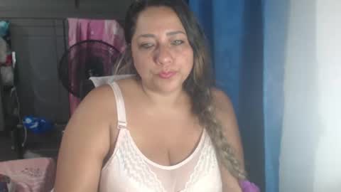latin_big_boobs online show from May 13, 11:11 pm