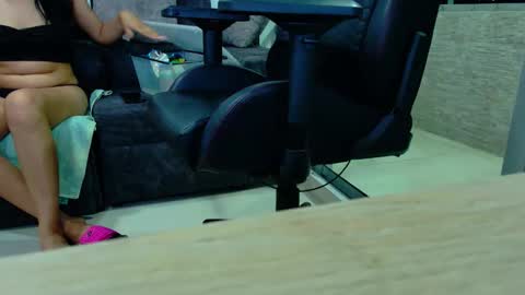 Snapshot of latin_couple77 chatting on March 15, 6:19 am Sara y Andy online show from March 15, 6:19 am