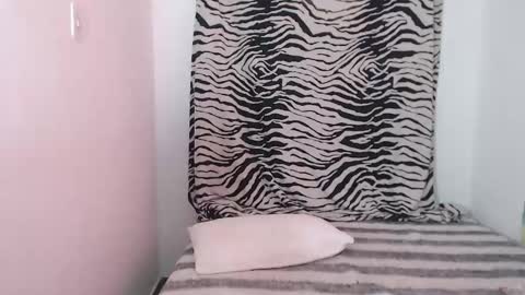 Snapshot of latin_meg chatting on March 9, 5:39 pm M E G A N online show from March 9, 5:39 pm