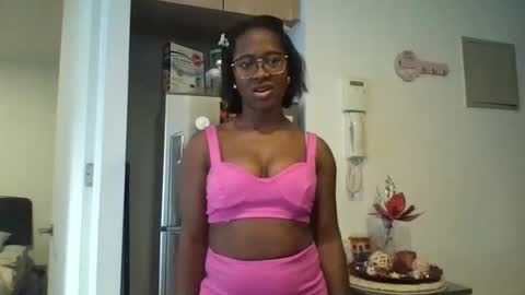 latina033 online show from March 13, 11:39 am