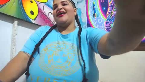 latina_bigboos12 online show from October 16, 3:40 am