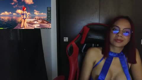 Snapshot of latina_french chatting on February 22, 4:19 pm leidy online show from February 22, 4:19 pm