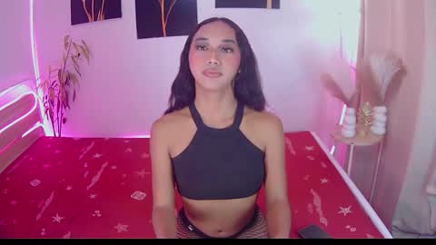 latina_kia online show from November 16, 6:57 pm