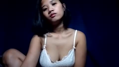 latina_shaine online show from April 18, 10:32 pm