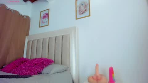 Snapshot of latinabeautifull chatting on May 28, 12:52 am FABIANA online show from May 28, 12:52 am