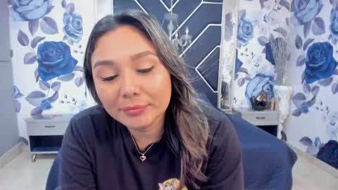 EMMA   online show from October 27, 2:54 pm