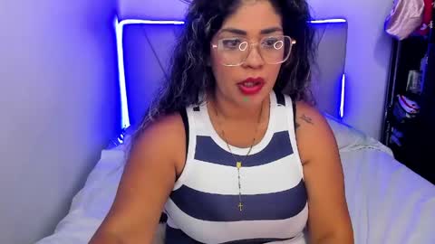 Snapshot of latinamav22 chatting on May 16, 11:14 pm latinamav22 online show from May 16, 11:14 pm