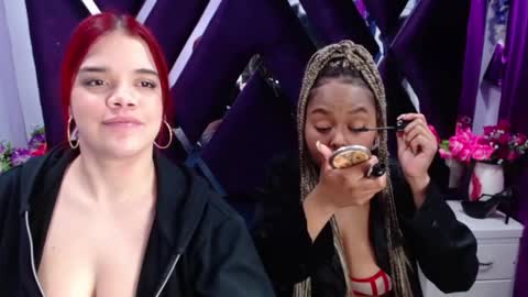 Snapshot of latinas_anales chatting on December 30, 7:32 pm latinas_anales online show from December 30, 7:32 pm
