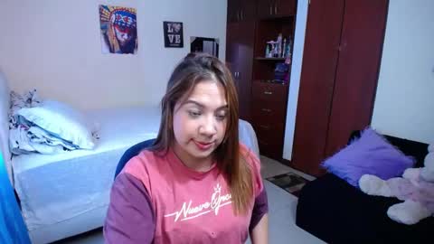 Snapshot of latinasexy_001 chatting on March 5, 7:06 pm LORENA online show from March 5, 7:06 pm