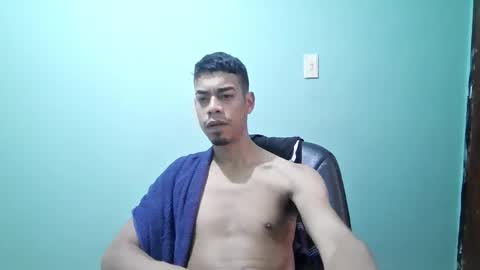 latinbigcrazy online show from May 27, 6:38 pm