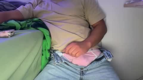 Snapshot of latinboiialexxx chatting on March 10, 12:26 am LATiNBOiiXXX online show from March 10, 12:26 am