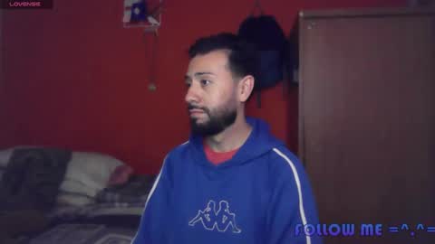 Snapshot of latinboycam25 chatting on December 25, 3:18 am Aaron I N D E P E N D E N T - M O D E L online show from December 25, 3:18 am