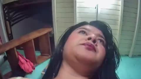 latincurvy1992 online show from February 5, 5:12 am