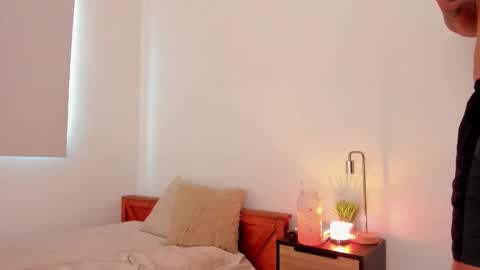 Snapshot of latinevil chatting on February 25, 9:24 pm Mistress Maddie and Master Jordan online show from February 25, 9:24 pm