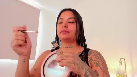 Snapshot of latinevil chatting on February 26, 5:17 pm Mistress Maddie and Master Jordan online show from February 26, 5:17 pm