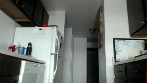 Snapshot of latinfyre chatting on December 29, 3:57 pm Chris online show from December 29, 3:57 pm