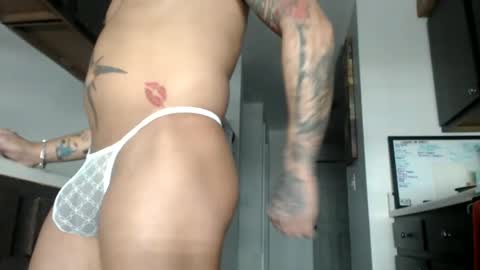 Snapshot of latinfyre chatting on December 29, 7:00 pm Chris online show from December 29, 7:00 pm