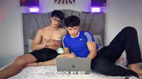 Snapshot of latinguyxl chatting on February 13, 3:35 am Logan online show from February 13, 3:35 am