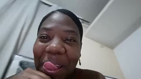 Snapshot of latinhoney487 chatting on March 27, 2:39 am Latinhoney487 online show from March 27, 2:39 am