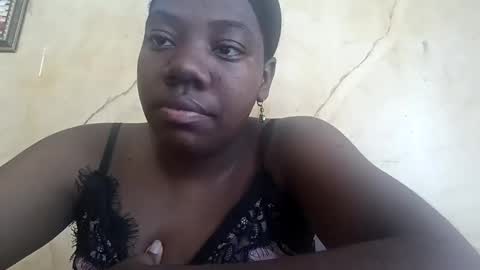 Snapshot of latinhoney487 chatting on March 27, 7:24 pm Latinhoney487 online show from March 27, 7:24 pm