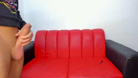 Snapshot of latinhot_couple3 chatting on April 4, 1:52 pm latinhot_couple3 online show from April 4, 1:52 pm