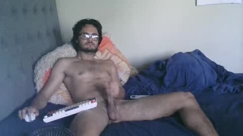 latinincognito online show from May 4, 8:38 pm