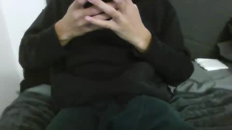 Snapshot of latinman7945 chatting on January 8, 6:37 am latinman7945 online show from January 8, 6:37 am