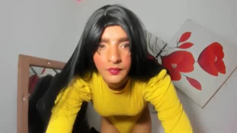 latinmia23hot online show from January 4, 11:27 pm