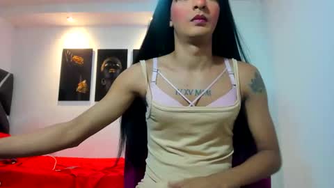 latinmia23hot online show from February 4, 9:52 pm